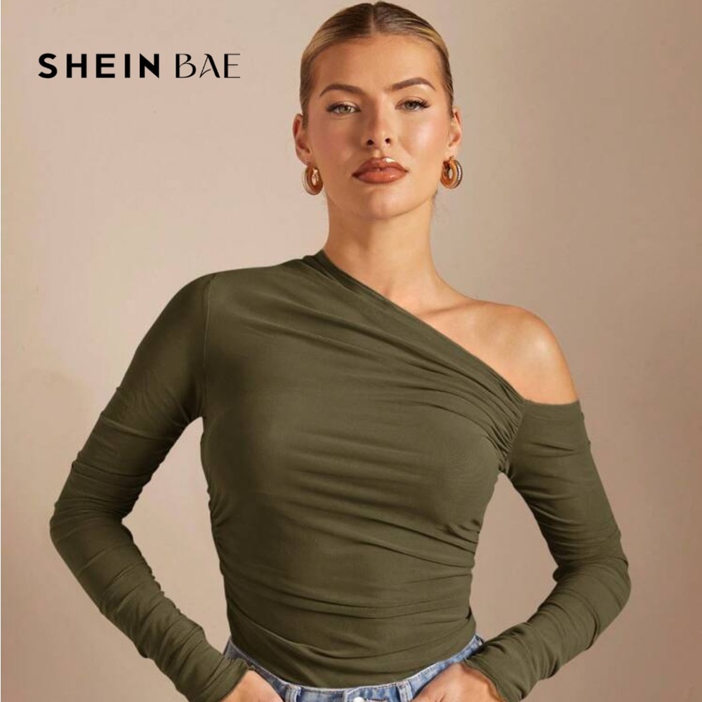 ❄️ NWT SHEIN BAE Asymmetrical Olive Long Sleeve Top